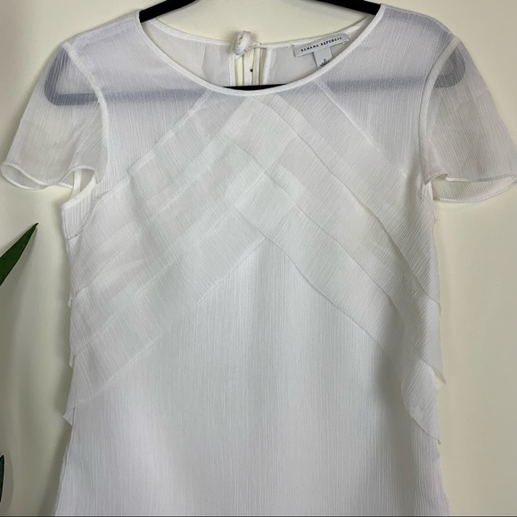 Banana Republic Layered Sheer White Blouse - Size 2 - Picture 5 of 10